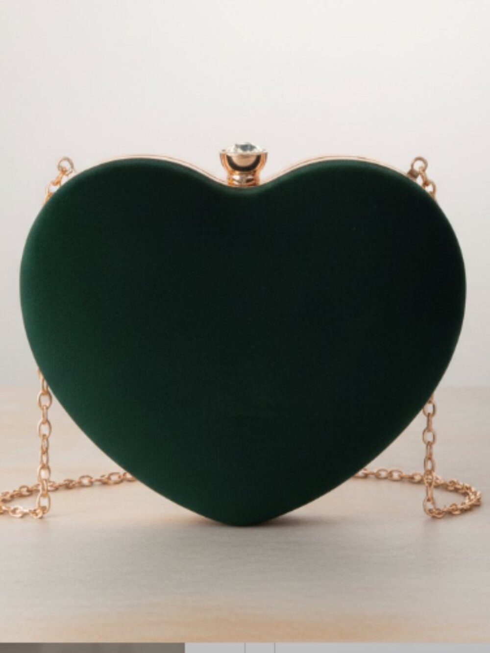 Green Velvet Heart Clutch Gold Chain Strap Jewel Clasp Romantic Evening Bag